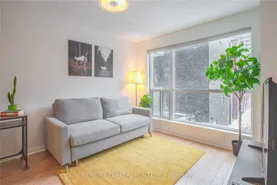 230 King Street E 324, Toronto C08, ON M5A 1K5
