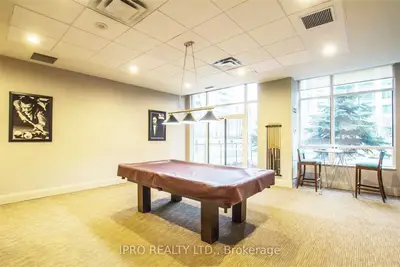 35 Hollywood Avenue 1215, Toronto C14, ON M2N 0A9