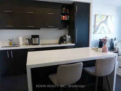 65 St Mary Street 3506, Toronto C01, ON M5S 0A6