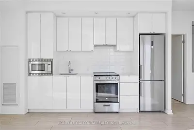 49 East Liberty Street 2203, Toronto C01, ON M6K 0B2