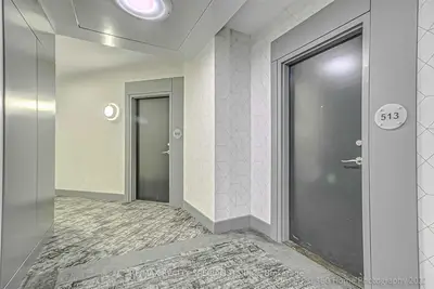 18 Beverley Street 513B, Toronto C01, ON M5T 3L2