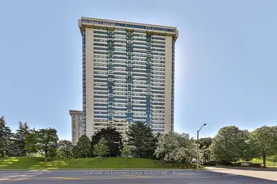 3303 Don Mills Road 2704, Toronto C15, ON M2J 2Y6