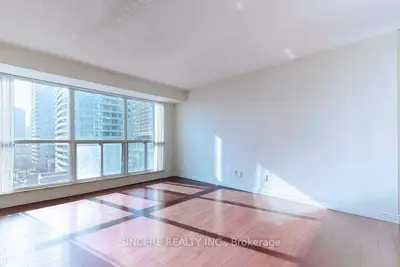 18 Hollywood Avenue 803, Toronto C14, ON M2N 6P5