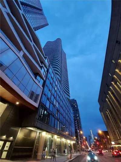 403 Church Street 3203, Toronto C08, ON M4Y 2C2