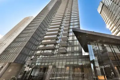 70 Queens Wharf Road 3102, Toronto C01, ON M5V 0J2