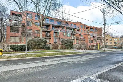 30 Glen Elm Avenue 213, Toronto C09, ON M4T 1T7
