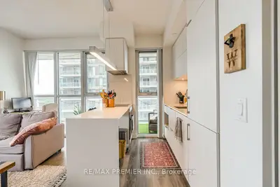 15 Lower Jarvis Street 1712, Toronto C08, ON M5E 1R7