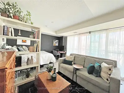 80 Western Battery Road 705, Toronto C01, ON M6K 3S1
