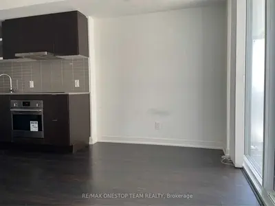 88 Harbour Street 5301, Toronto C01, ON M5J 1B7