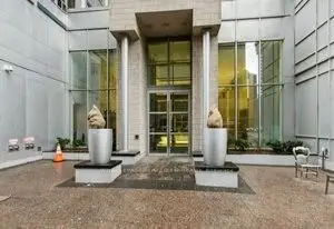 270 Wellington Street W 908, Toronto C01, ON M5V 3P5