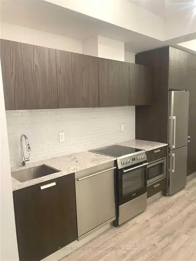 50 Charles Street E 2106, Toronto C08, ON M4Y 1T1