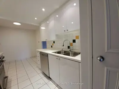 62 Wellesley Street W 205, Toronto C01, ON M5S 2X3