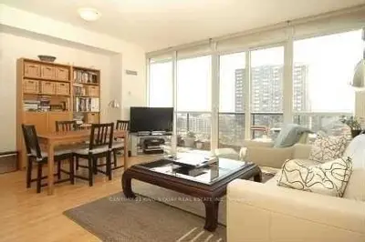25 Carlton Street 2102, Toronto C08, ON M5B 1L2