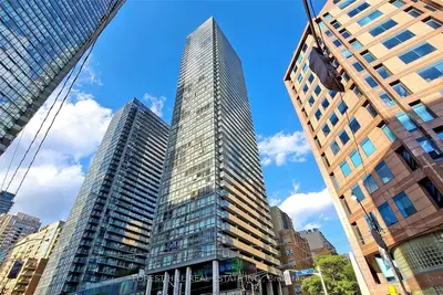 38 Grenville Street 602, Toronto C01, ON M4Y 1A5