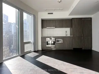 60 Shuter Street 1102, Toronto C08, ON M5B 0B7