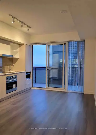 138 Downes Street 3710, Toronto C08, ON M5E 0E4