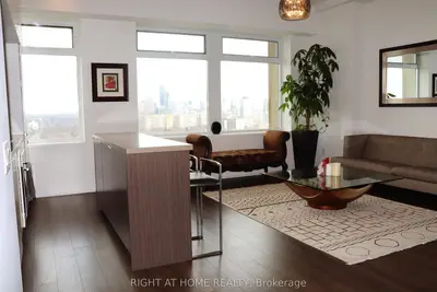 111 St Clair Avenue W 1705, Toronto C02, On M4v 1n5