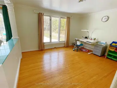 130 Kingslake Road, Toronto C15, ON M2J 3G1