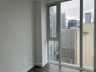 20 Edward Street 2116, Toronto C01, ON M5G 0C5