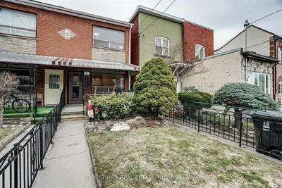 81 Palmerston Avenue 2nd, Toronto C01, ON M6J 2J2