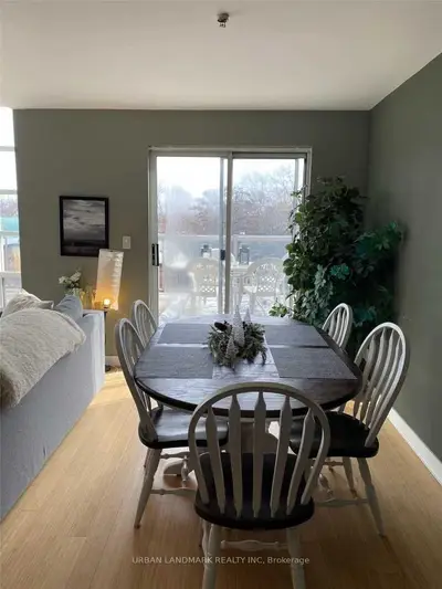 492 Parliament Street 5, Toronto C08, ON M4X 1P2
