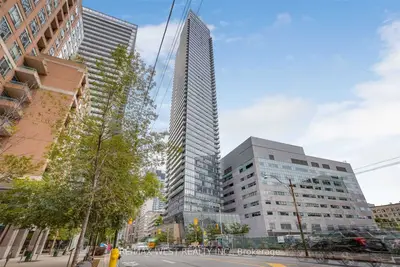 832 Bay Street 1203, Toronto C01, ON M5S 1Z6