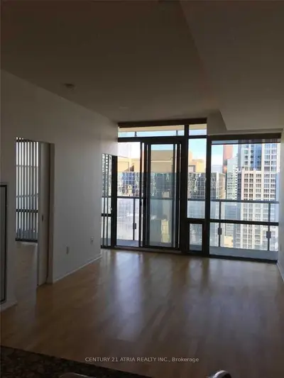 38 Grenville Street 3605, Toronto C01, ON M4Y 1A5