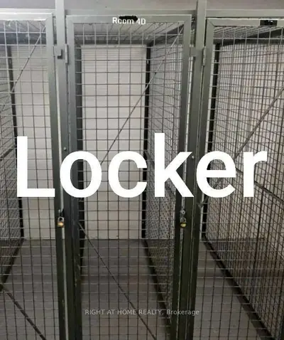 14 York Street Locker, Toronto C01, On M5j 2z2