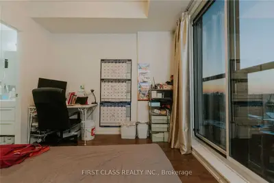 297 College Street 823, Toronto C01, On M5t 0c2