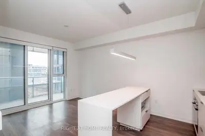 15 Lower Jarvis Street 602, Toronto C08, ON M5E 0C4