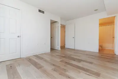 35 Finch Avenue E 2102, Toronto C14, On M2n 6z8