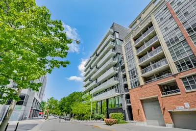 25 Stafford Street 413, Toronto C01, ON M5V 0G3