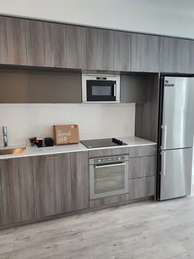585 Bloor Street E 3121, Toronto C08, ON M4W 0B3