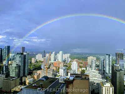 832 Bay Street 4207, Toronto C01, ON M5S 1Z6