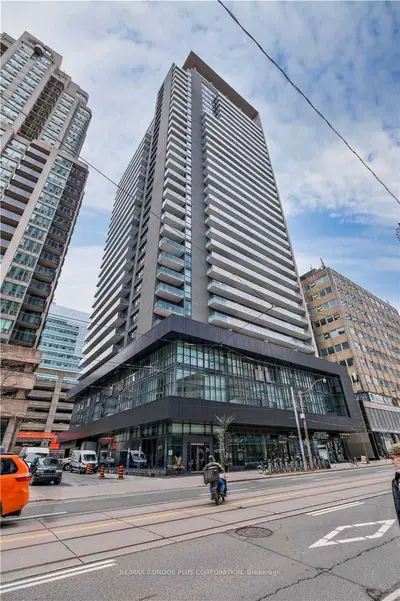 770 Bay Street 2001, Toronto C01, ON M5G 0N6