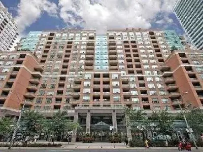889 Bay Street 311, Toronto C01, ON M5S 3K5