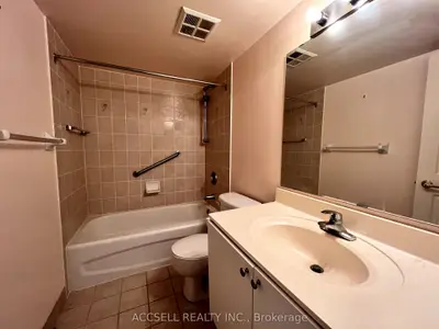 5940 Yonge Street 203, Toronto C07, On M2m 4m6
