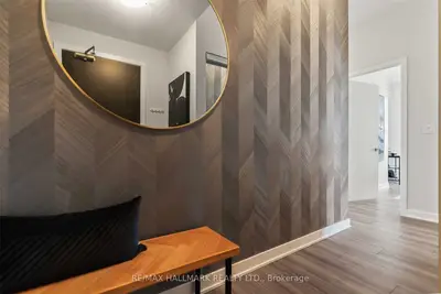 50 Bruyeres Mews 215, Toronto C01, ON M5V 0H8