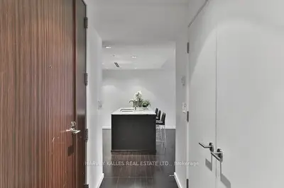 180 University Avenue 3808, Toronto C01, On M5h 0a2