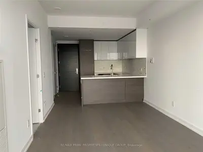 488 University Avenue 2215, Toronto C01, ON M5G 0C1