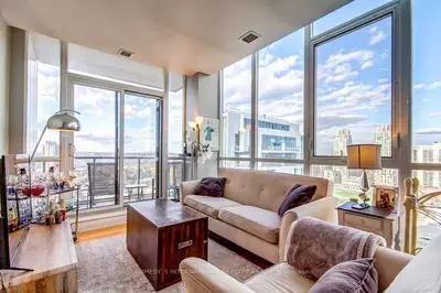 530 St Clair Avenue W 1804, Toronto C03, ON M6C 1A2