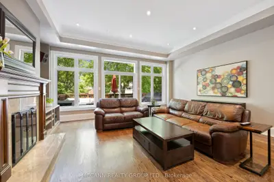 208 Roslin Avenue, Toronto C04, ON M4N 1Z6
