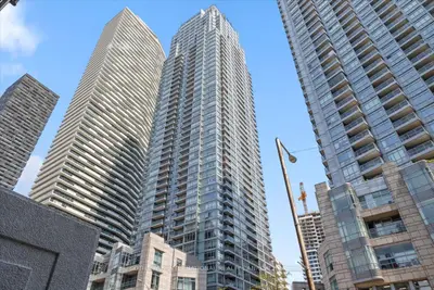 2191 Yonge Street 4104, Toronto C10, ON M4S 3H8