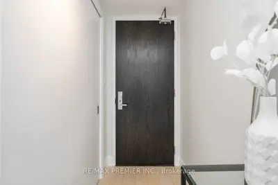 224 King Street 2701, Toronto C01, ON M5V 1H8