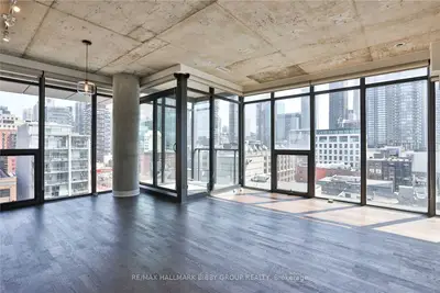 15 Beverley Street 1007, Toronto C01, ON M5T 1X8