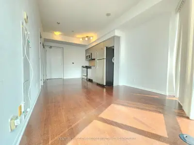 832 Bay Street 2309, Toronto C01, ON M5S 1Z6