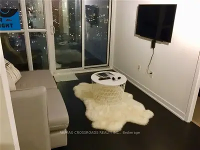 15 Iceboat Terrace 2315, Toronto C01, ON M5V 4A5