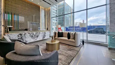 118 Merchants' Wharf Avenue 608, Toronto C08, ON M5A 0L3