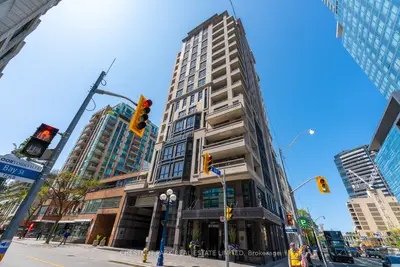 68 Yorkville Avenue 202, Toronto C02, ON M5R 3V7