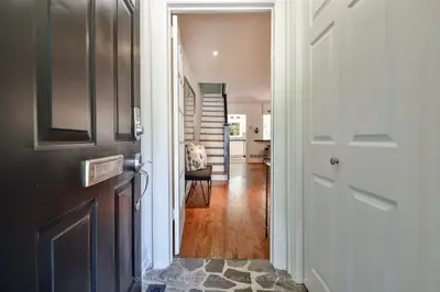 161 Fairlawn Avenue, Toronto C04, ON M5M 1S9